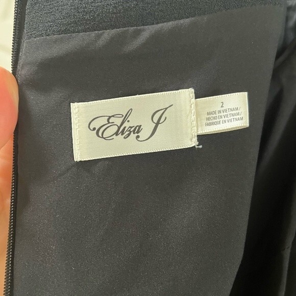 Eliza J Cold Shoulder V-Neck Jumpsuit in Black 2 NWOT - Picture 13 of 15